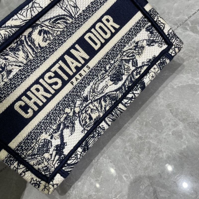 Dior Shopping Bags